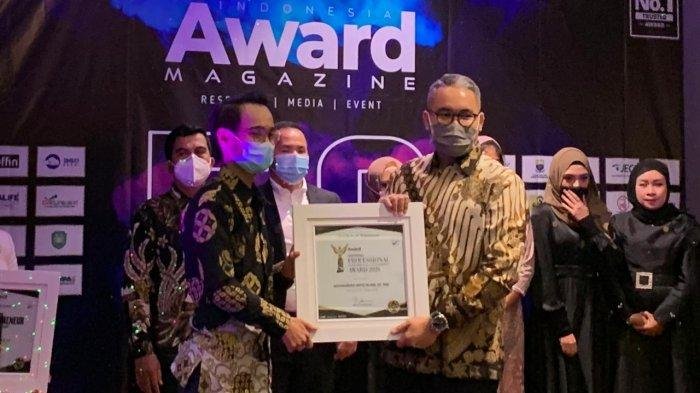 CEO PT Enviro Tekno Alam, Muhammad Rifqi Alam dinilai sebagai sosok muda paling inspiration oleh Indonesia Award Magazine.