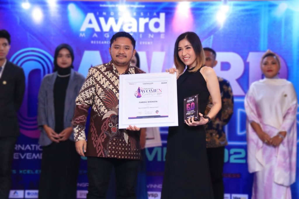 CV Shine Organizer, di bawah kepemimpinan Farida Widasta sebagai Direktur, memperoleh pengakuan bergengsi dengan meraih Indonesia Women Excellence Award 2023.